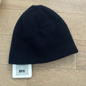The Row Cashmere Beanie